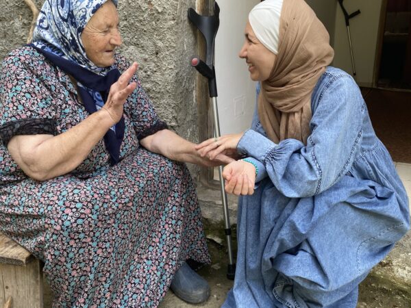 Täglich warme Mahlzeit für Srebrenitsa-Mütter